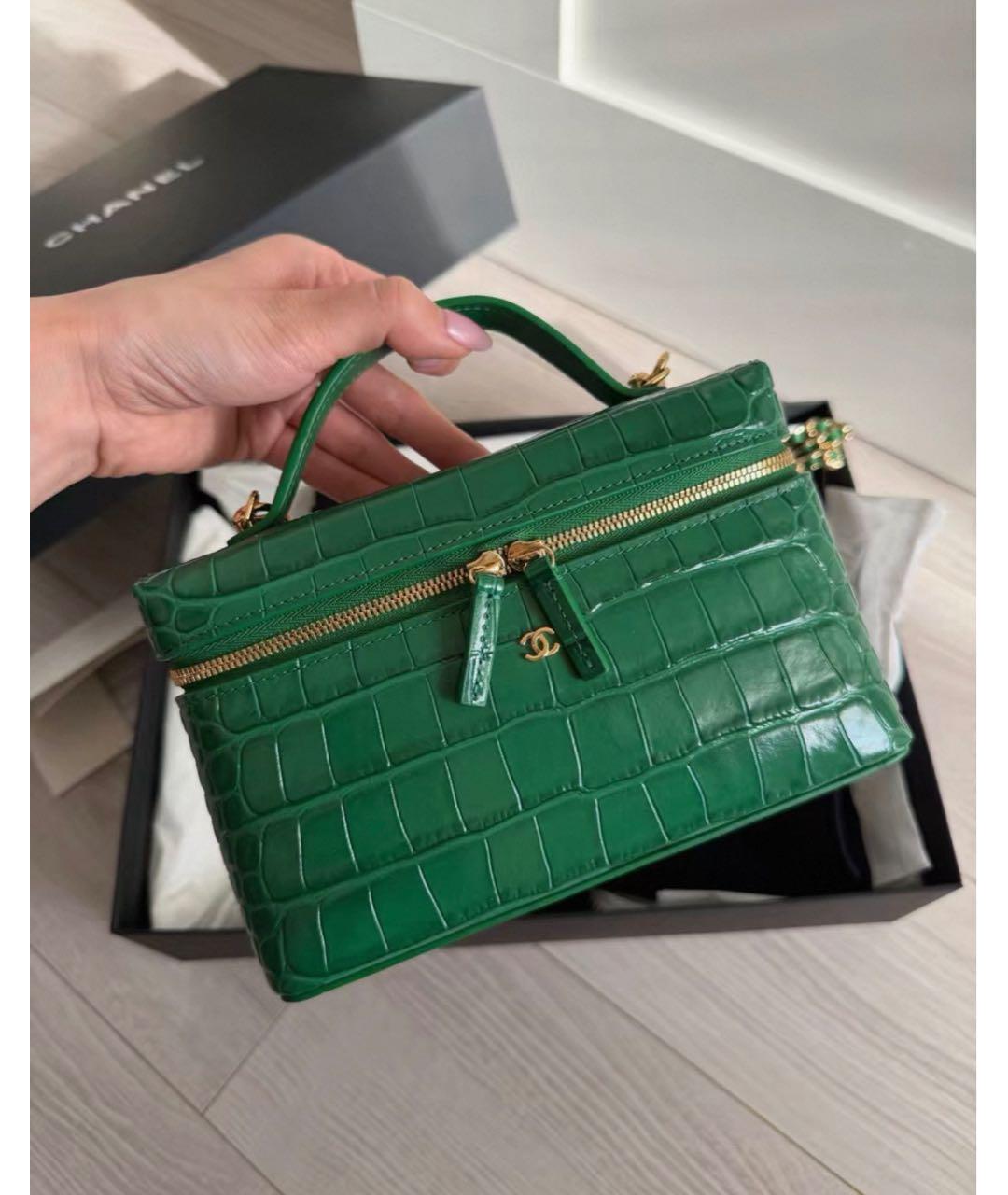 CHANEL Зеленая кожаная сумка с короткими ручками, фото 6