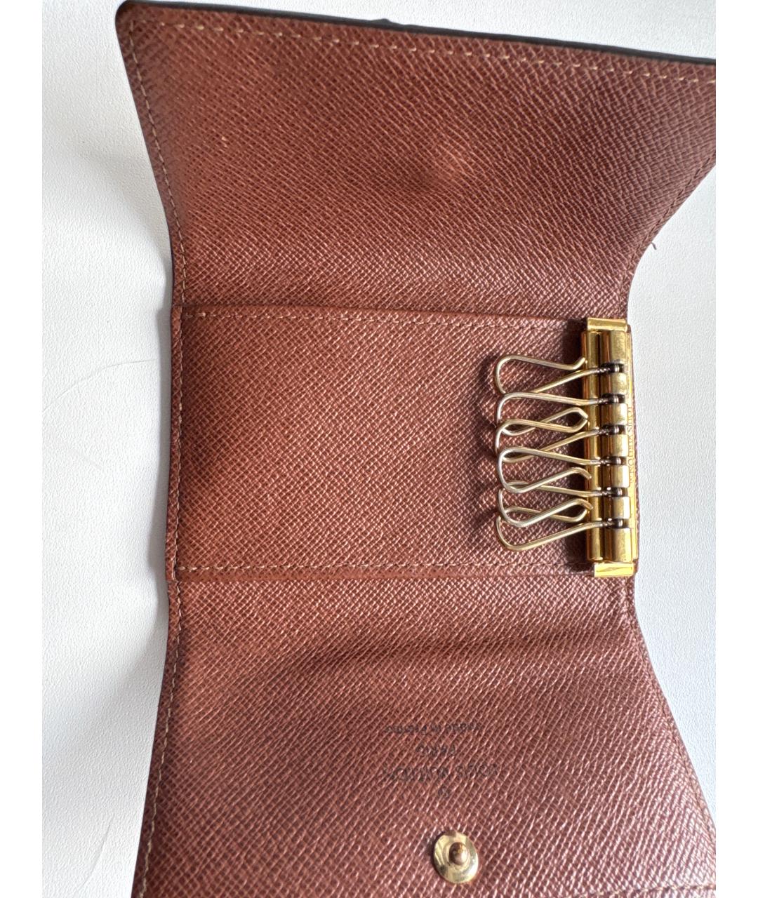 LOUIS VUITTON Коричневая ключница, фото 2
