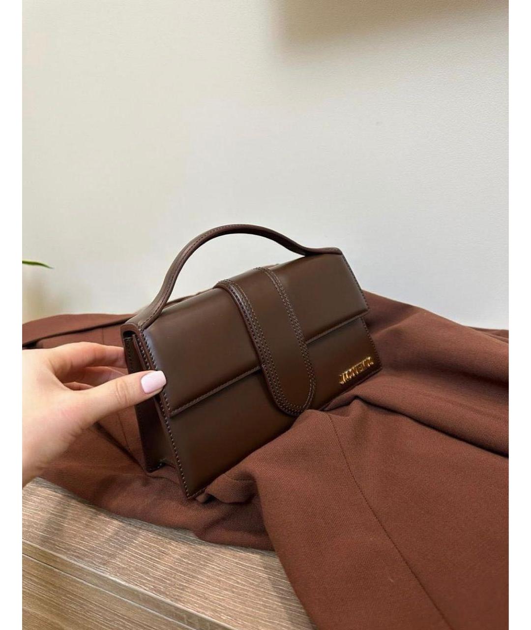 JACQUEMUS Коричневая кожаная сумка с короткими ручками, фото 2