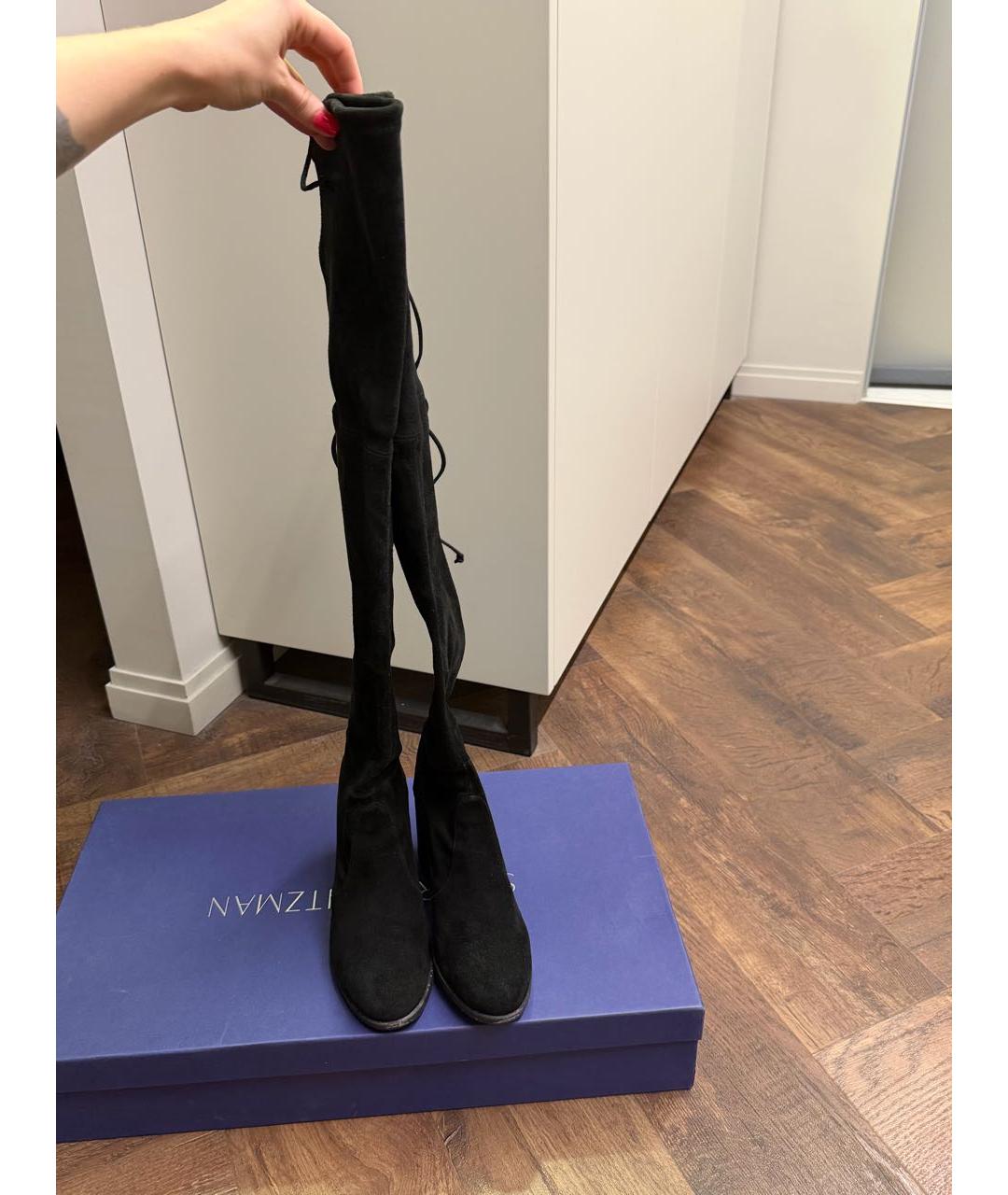 STUART WEITZMAN Черные замшевые ботфорты, фото 2