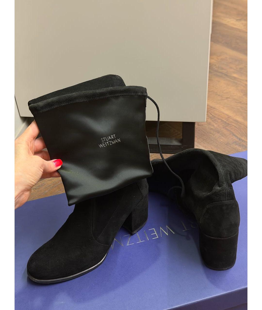 STUART WEITZMAN Черные замшевые ботфорты, фото 3