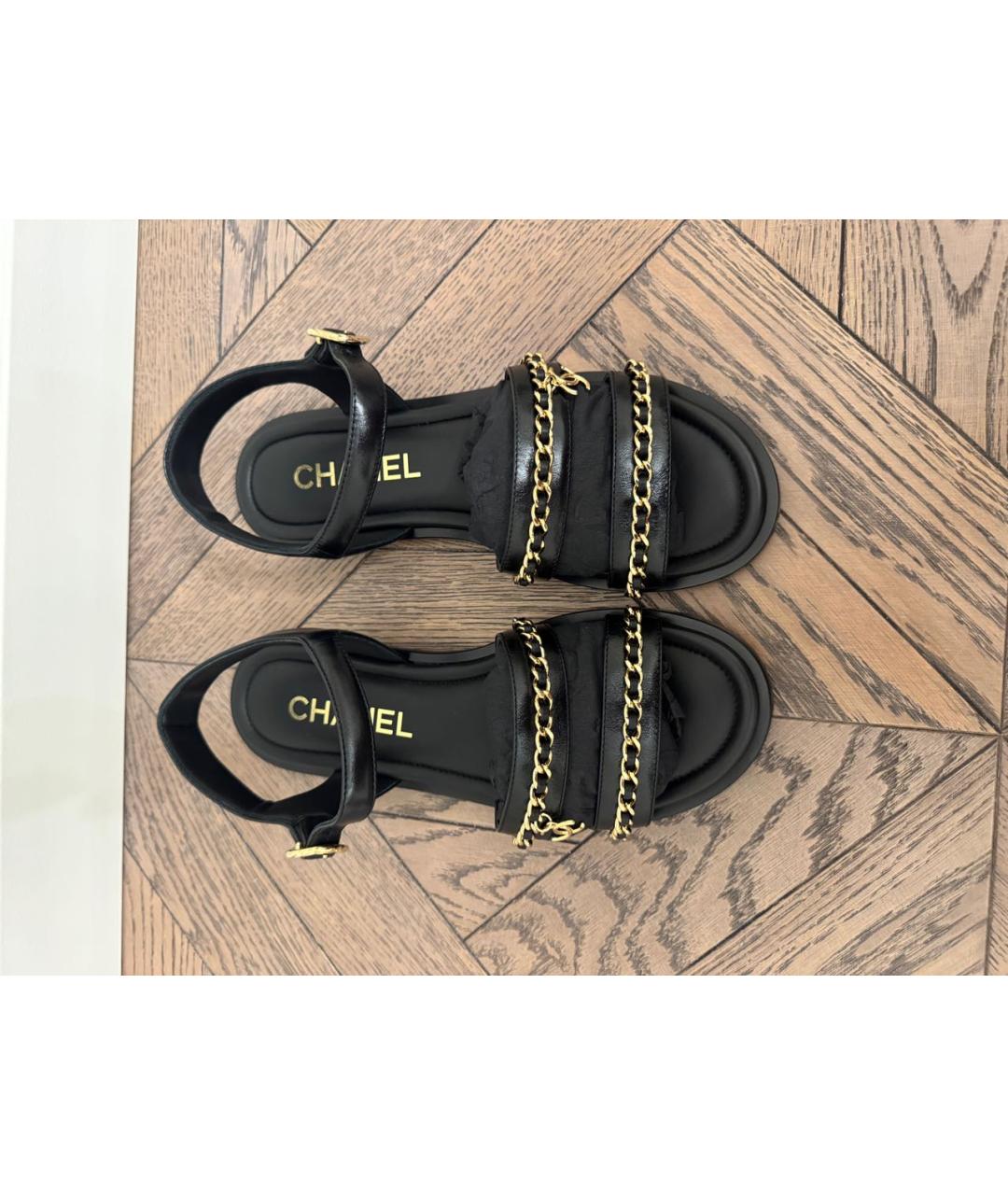 CHANEL Черные кожаные сандалии, фото 2