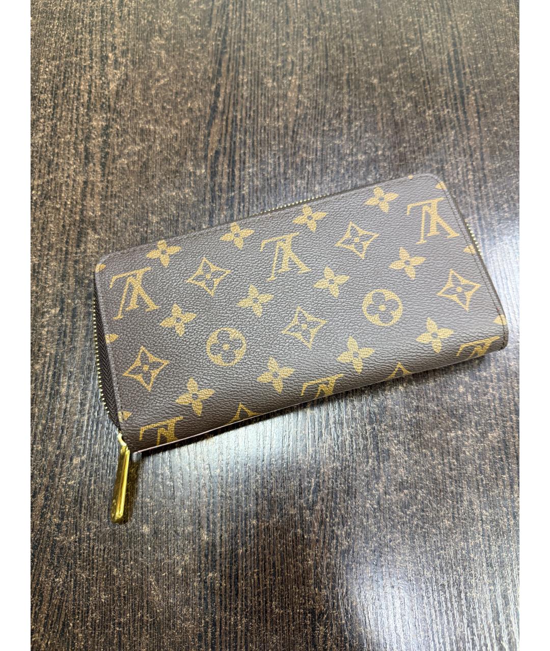 LOUIS VUITTON Коричневый кошелек, фото 2