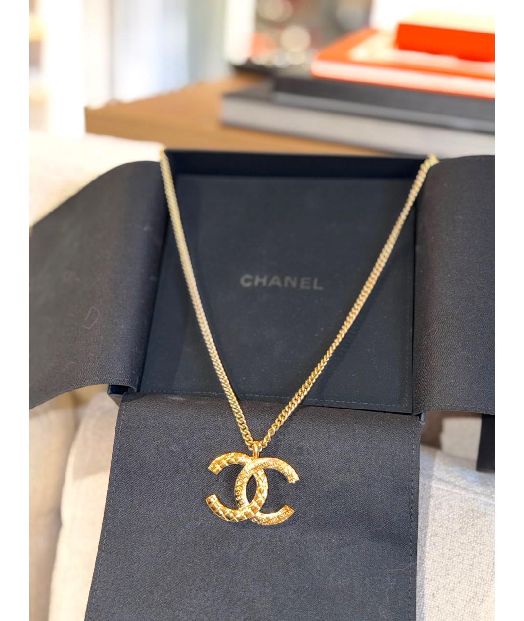 CHANEL Золотая металлическая подвеска, фото 5