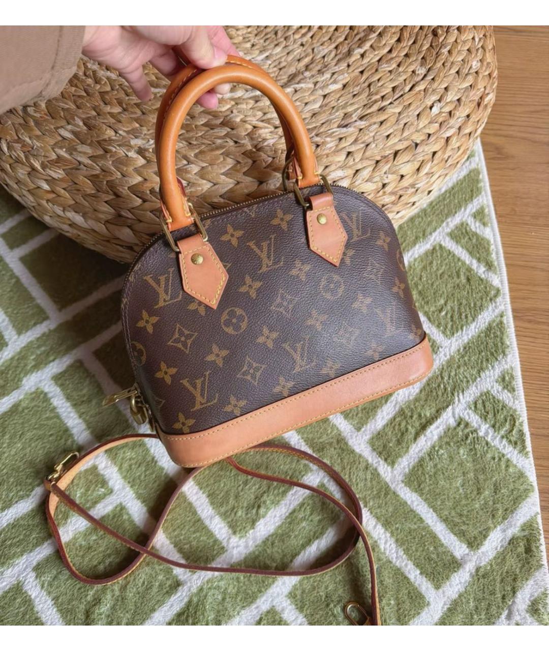 LOUIS VUITTON Коричневая сумка с короткими ручками из канвы, фото 8