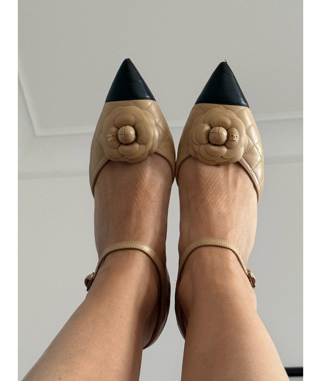 CHANEL Бежевые кожаные туфли, фото 3