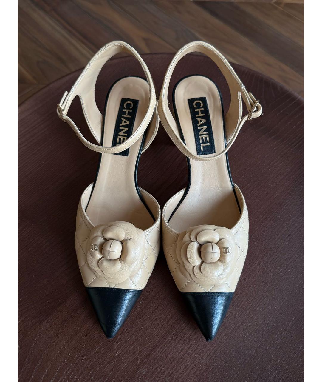 CHANEL Бежевые кожаные туфли, фото 2