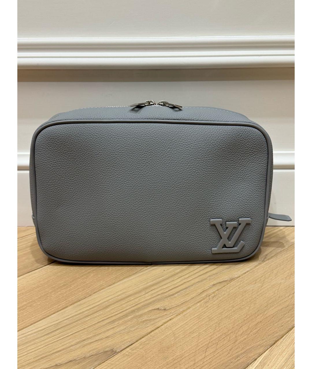 LOUIS VUITTON Серая кожаная барсетка, фото 9