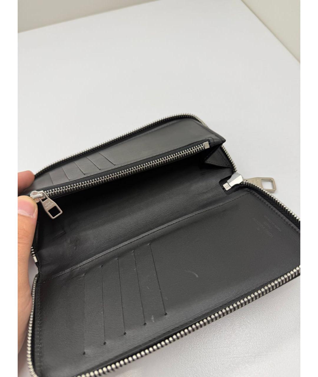 LOUIS VUITTON Черный кожаный кошелек, фото 4