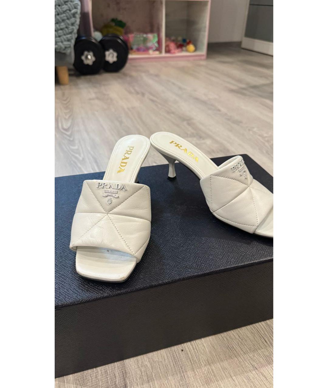 PRADA Белые кожаные мюли, фото 3