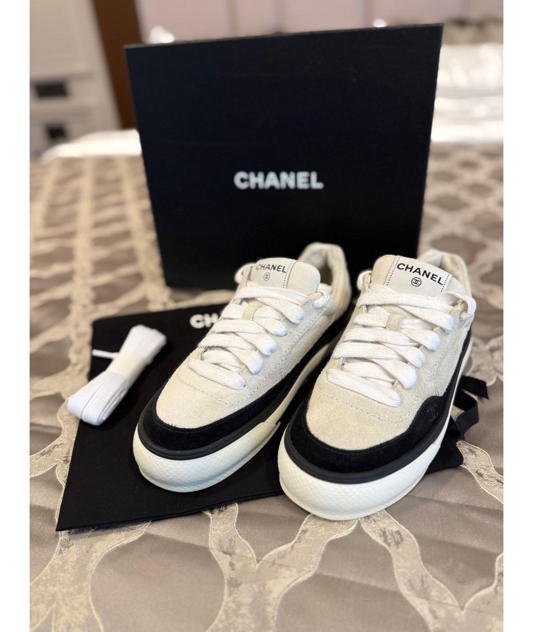 CHANEL Серые замшевые кеды, фото 2