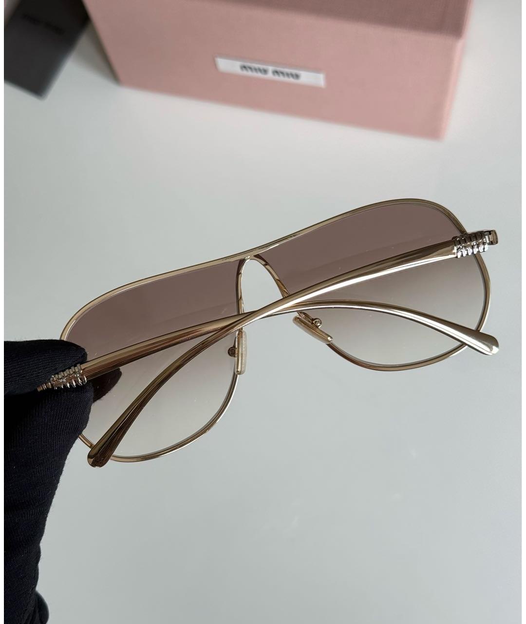 MIU MIU Золотые металлические солнцезащитные очки, фото 4