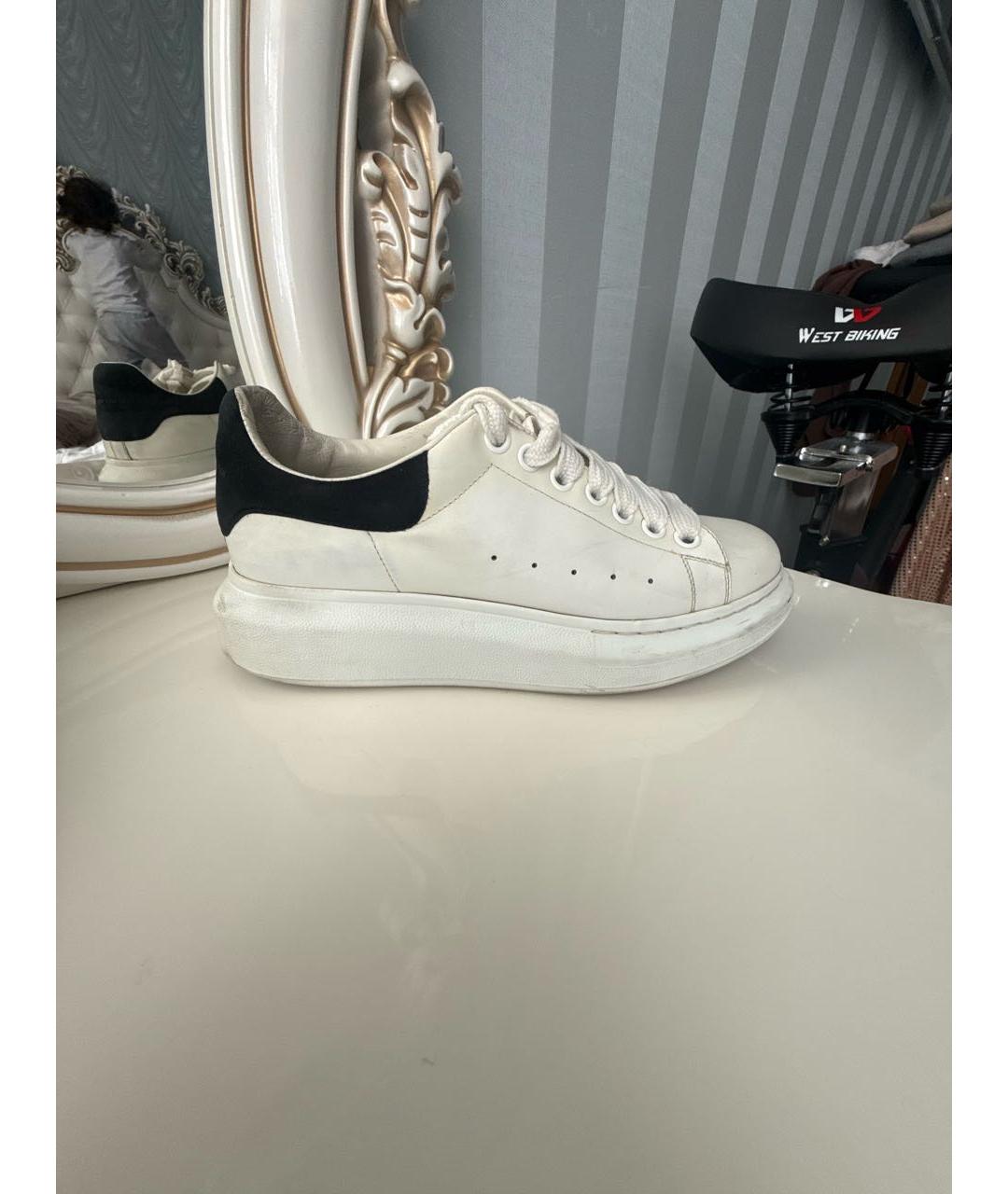 ALEXANDER MCQUEEN Белые кожаные кроссовки, фото 5