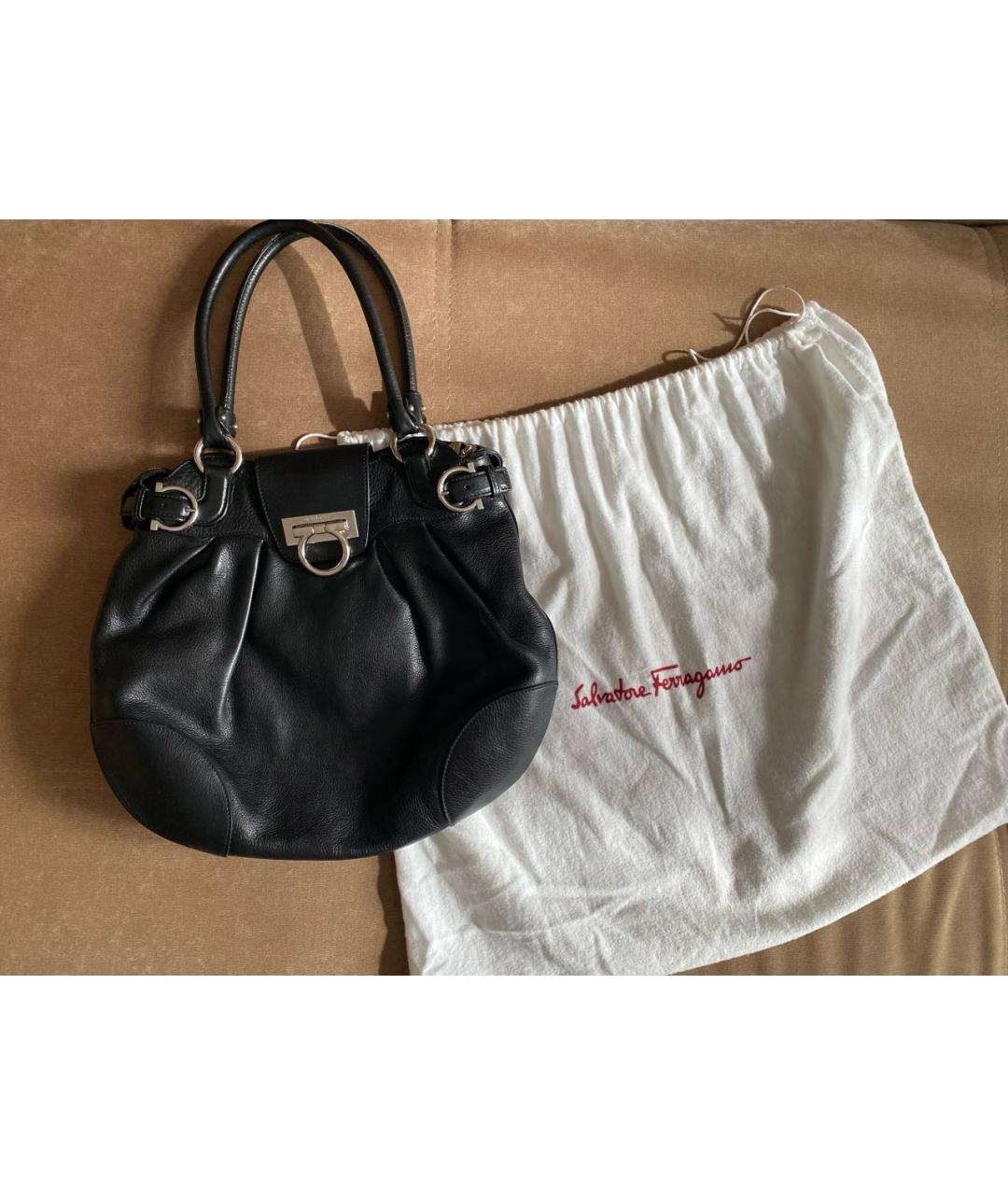 FERRAGAMO Черная кожаная сумка с короткими ручками, фото 7