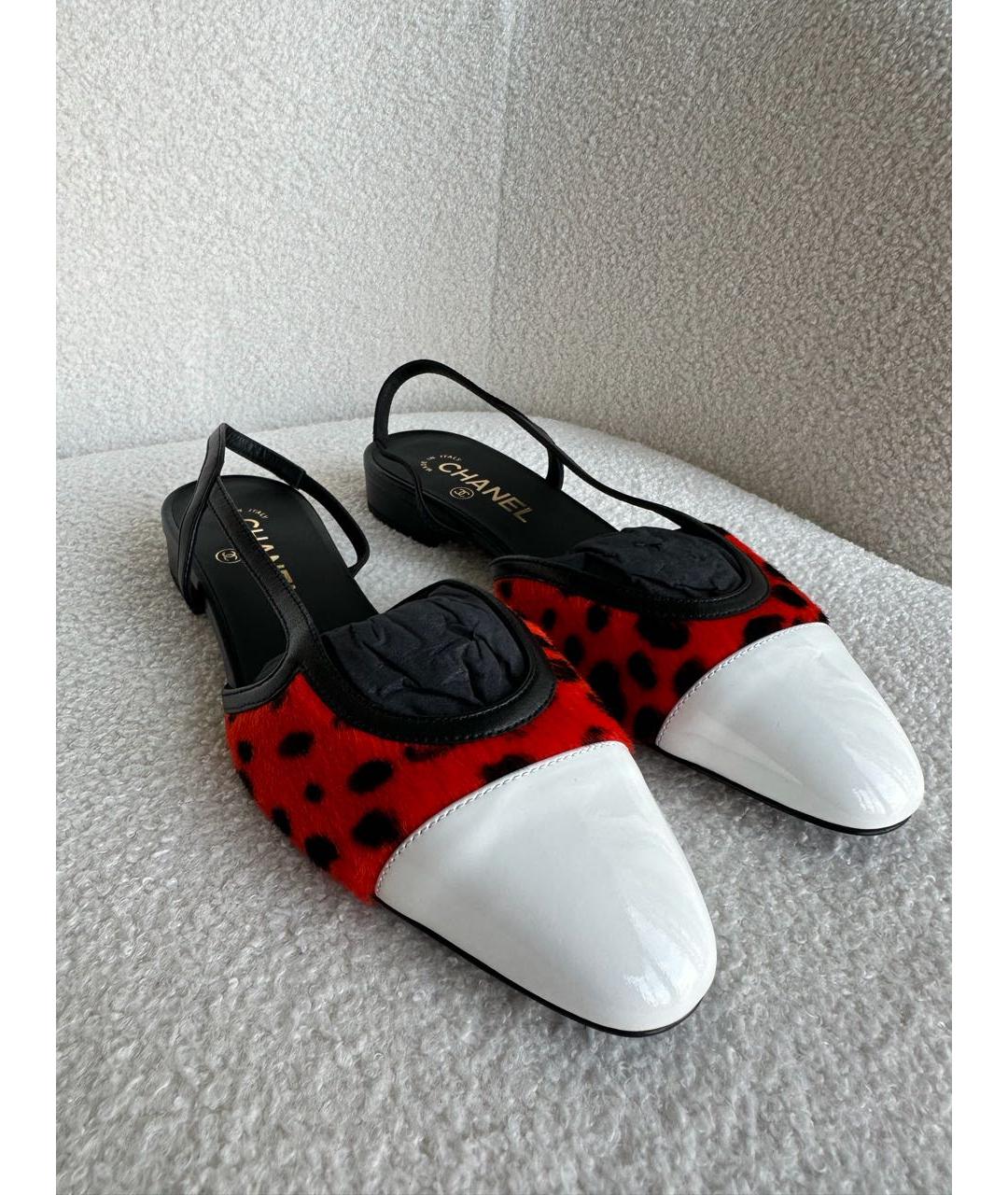CHANEL Красные туфли из лакированной кожи, фото 3