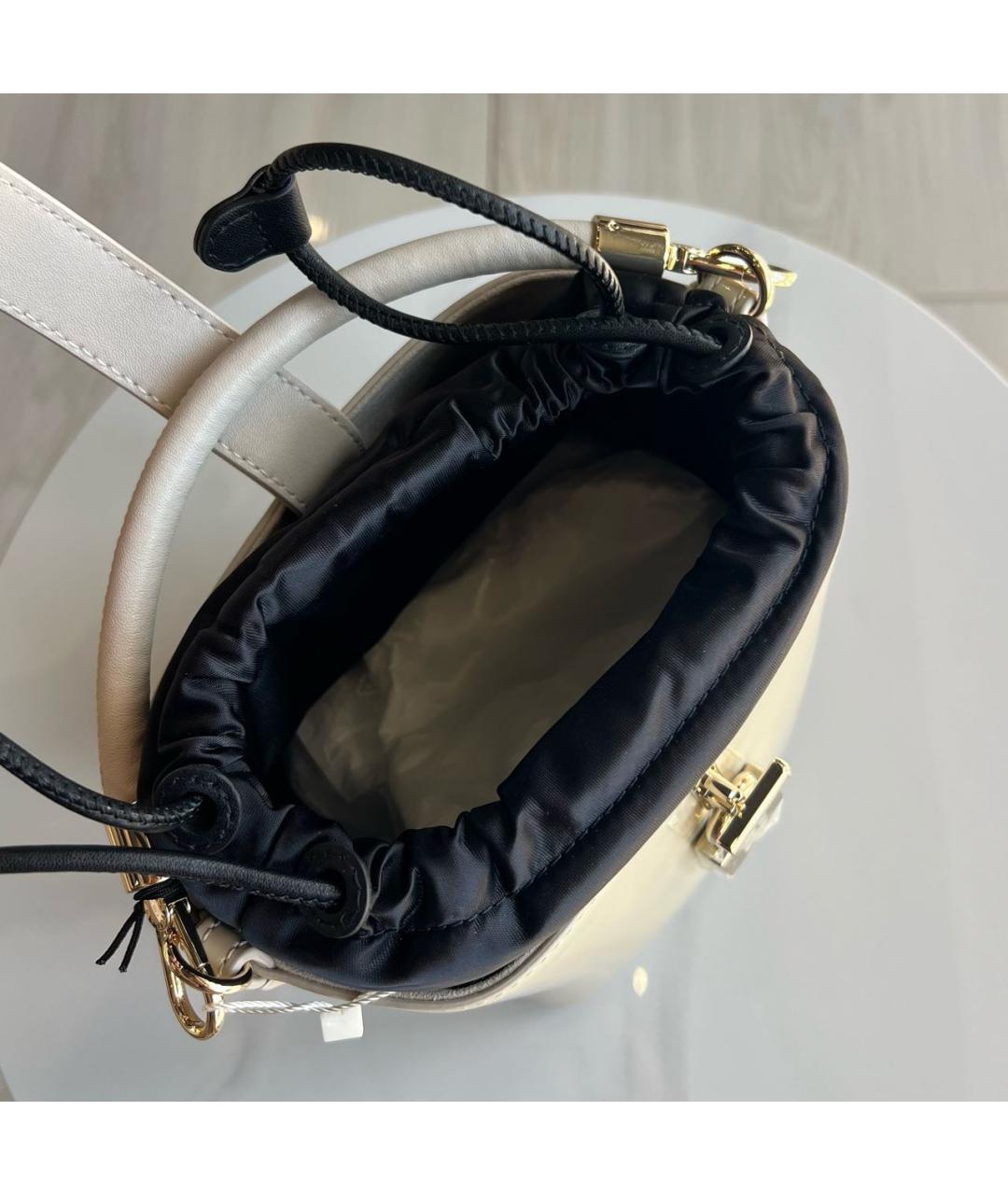 FURLA Бежевая сумка с короткими ручками из лакированной кожи, фото 4