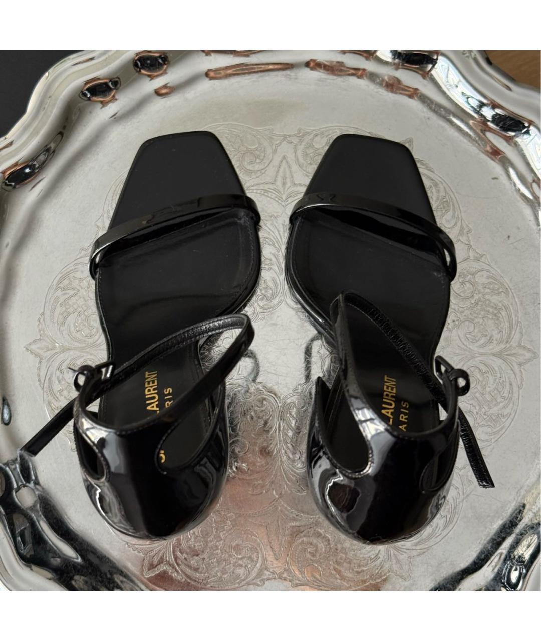 SAINT LAURENT Черные босоножки из лакированной кожи, фото 3