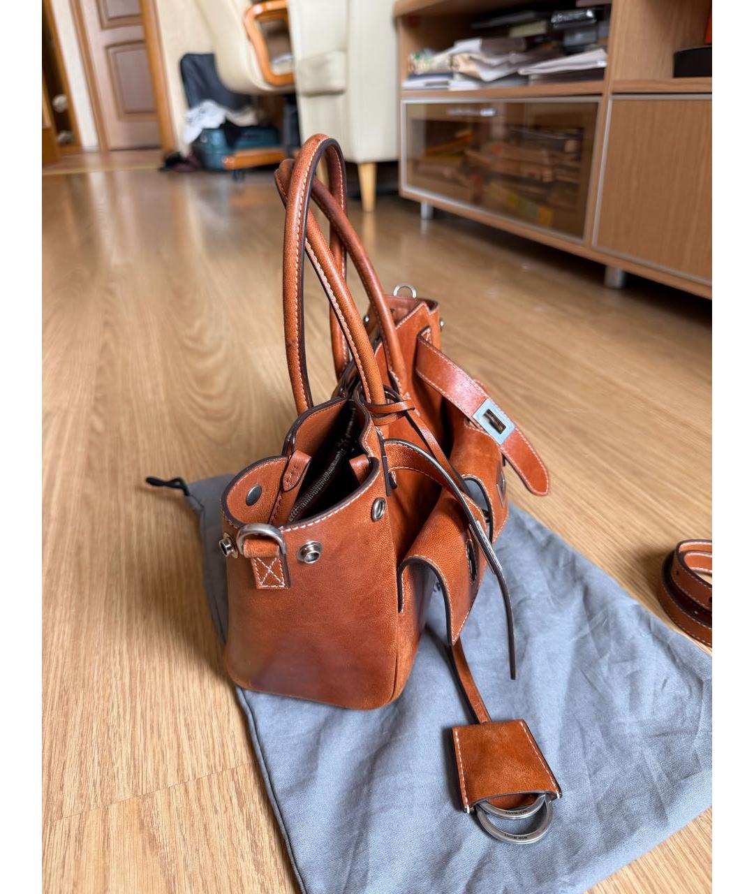 BALENCIAGA Коричневая кожаная сумка тоут, фото 2