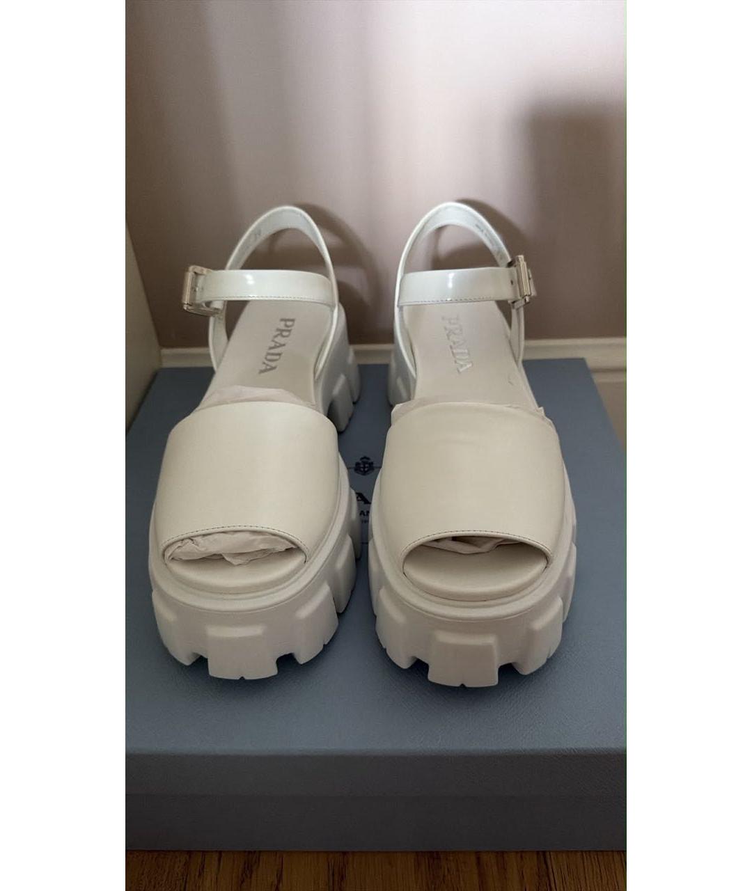 PRADA Белые кожаные босоножки, фото 3