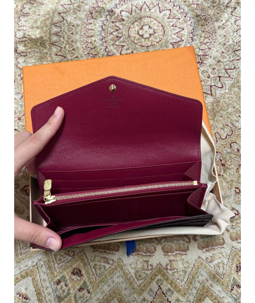 LOUIS VUITTON Фуксия кожаный кошелек, фото 3