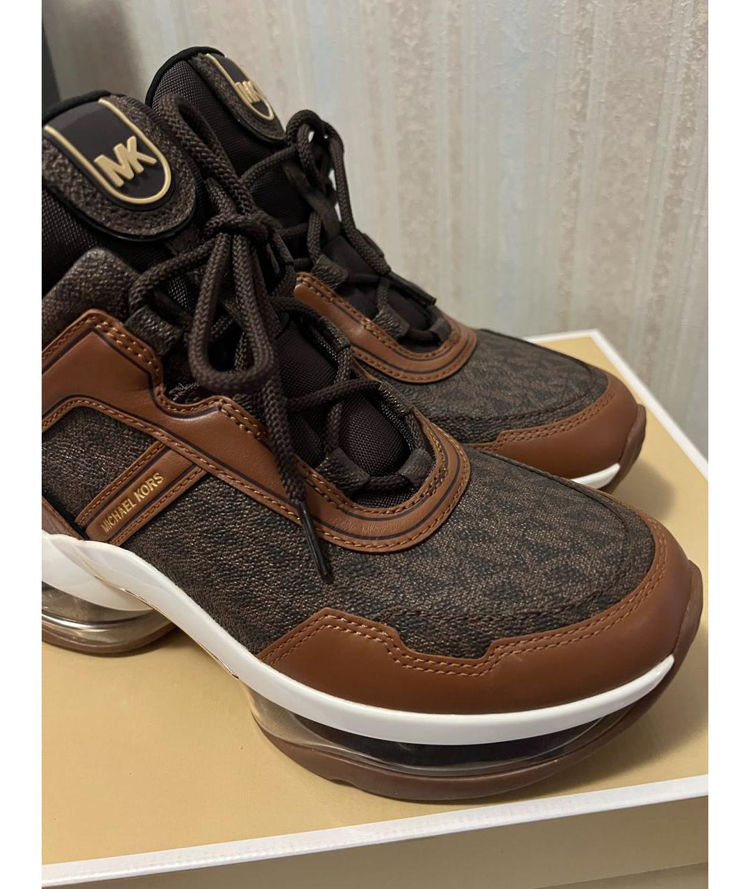 MICHAEL KORS Коричневые кожаные кроссовки, фото 2