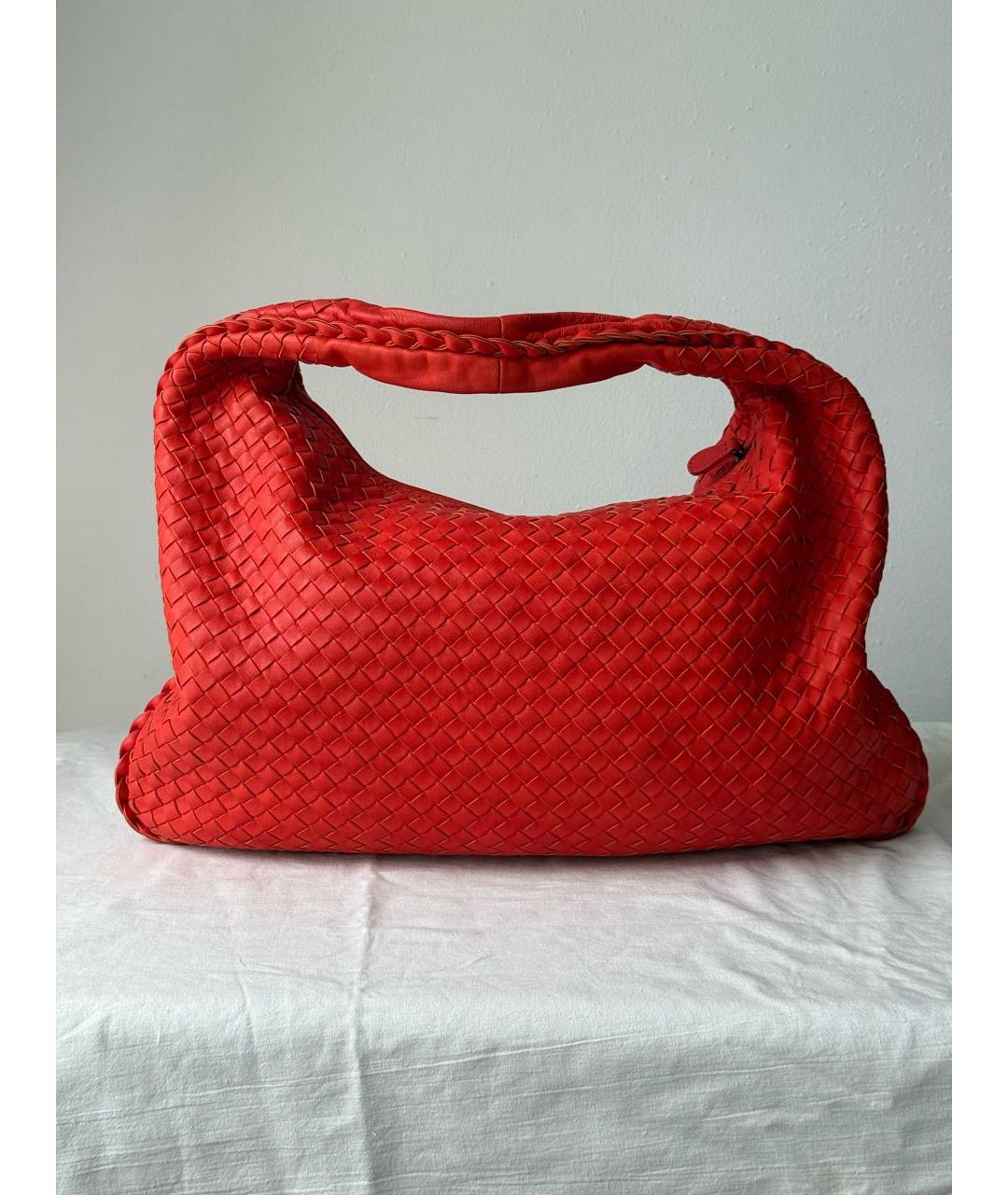 BOTTEGA VENETA Красная кожаная сумка с короткими ручками, фото 8