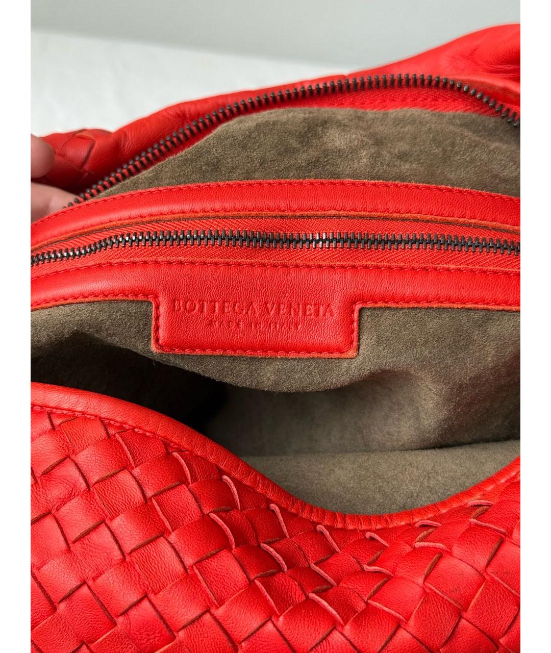 BOTTEGA VENETA Красная кожаная сумка с короткими ручками, фото 5