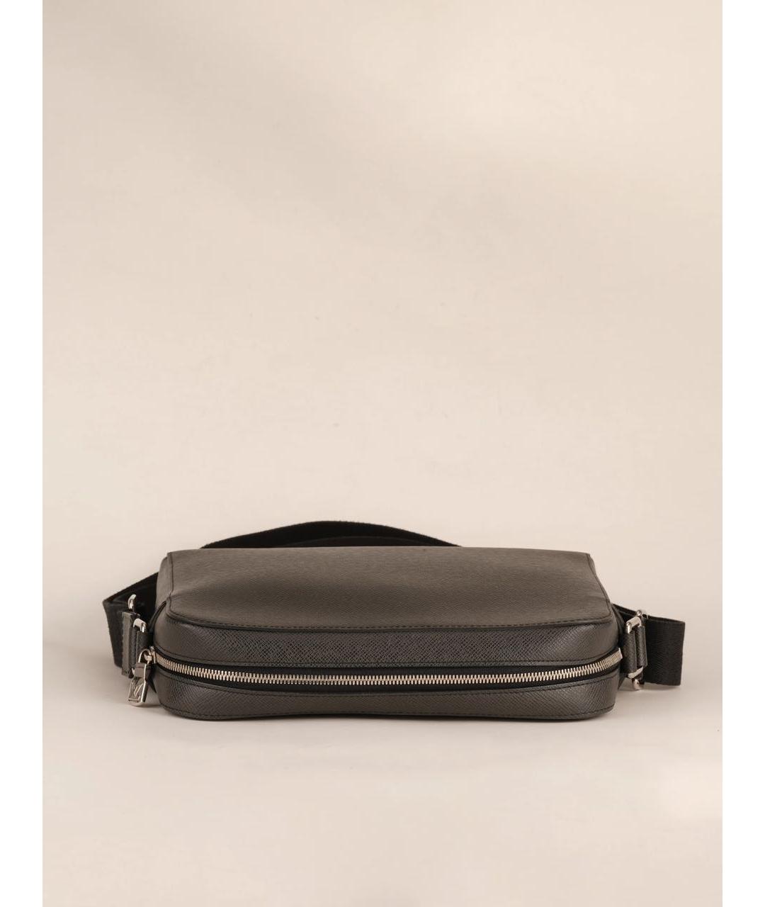 LOUIS VUITTON Черная кожаная сумка на плечо, фото 7