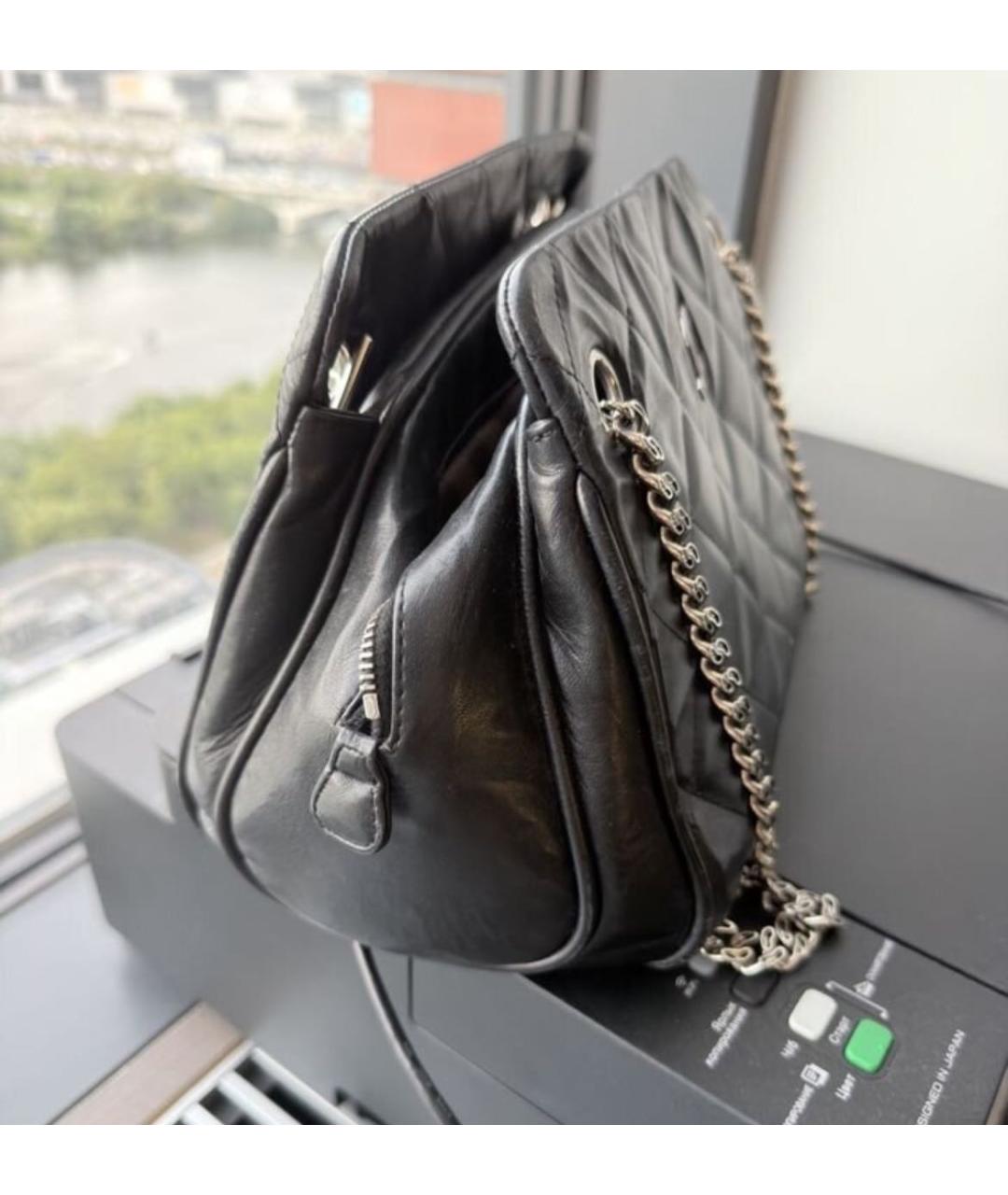 CHANEL Черная кожаная сумка тоут, фото 2