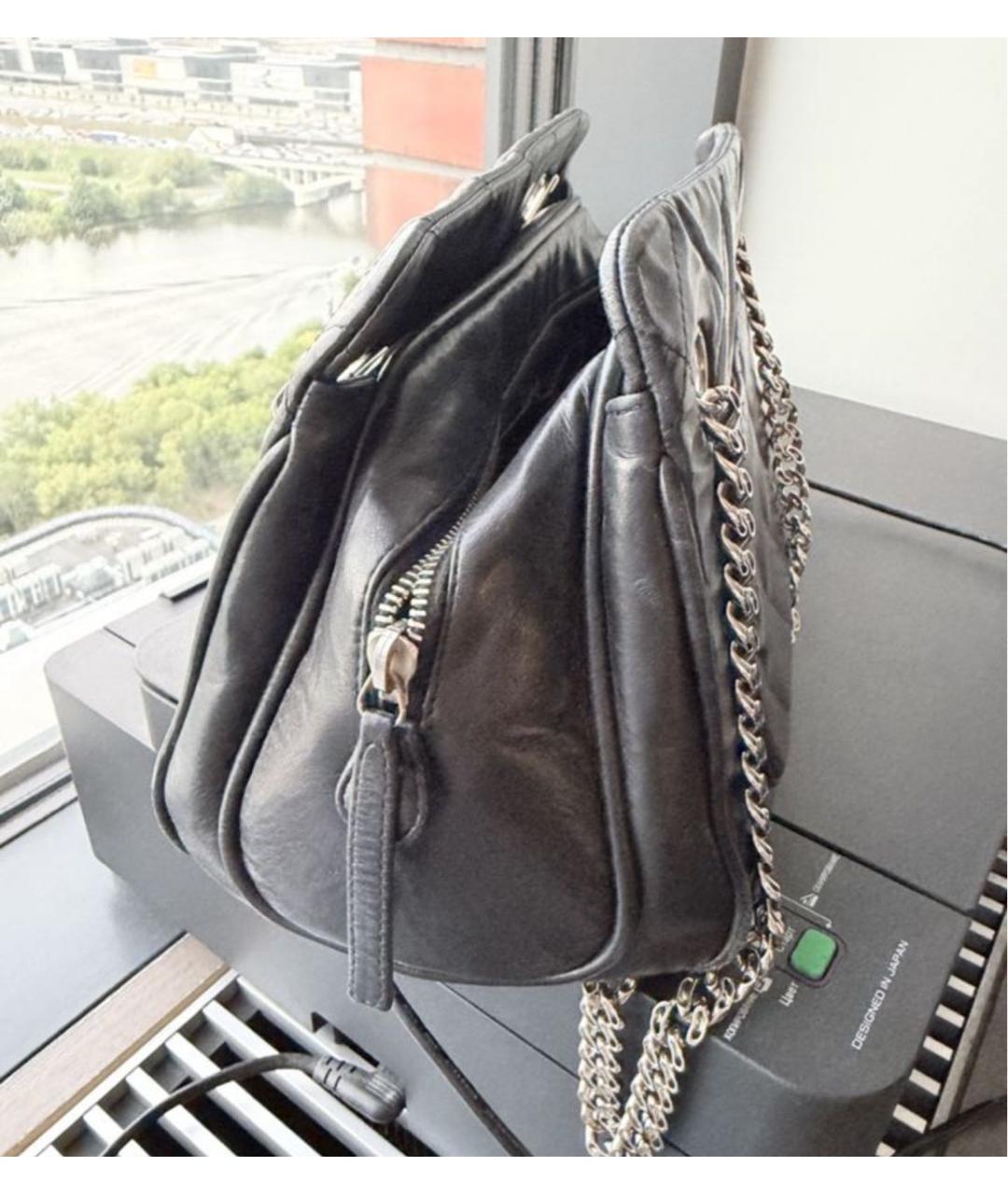 CHANEL Черная кожаная сумка тоут, фото 5