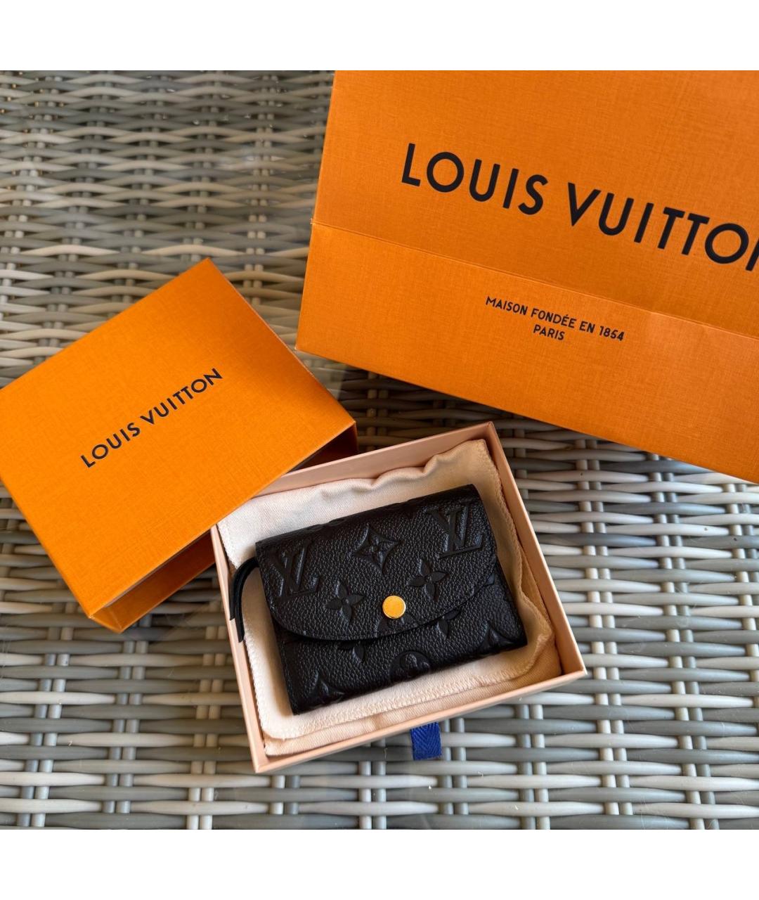 LOUIS VUITTON Черный кожаный кошелек, фото 2