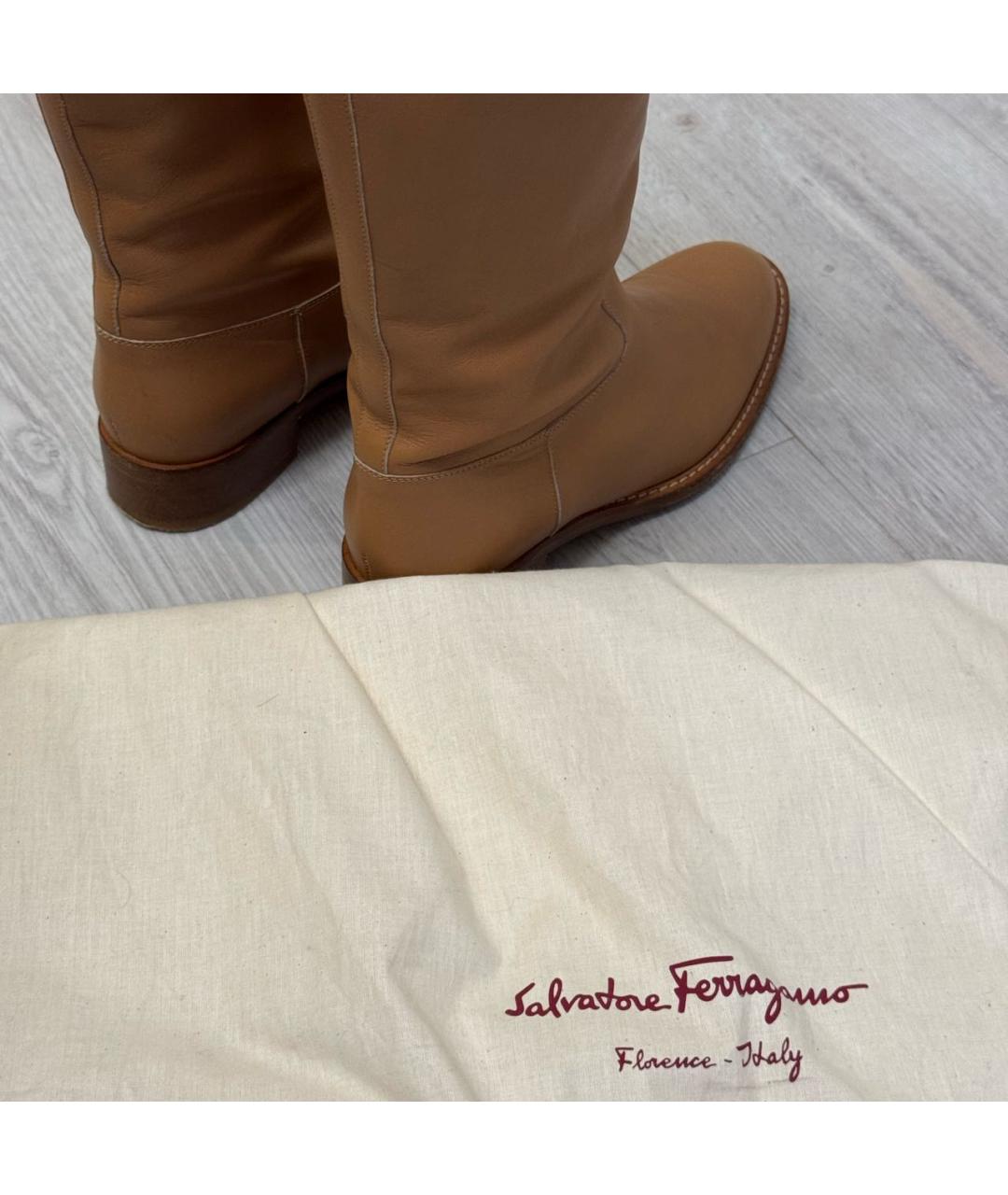 FERRAGAMO Коричневые кожаные сапоги, фото 6