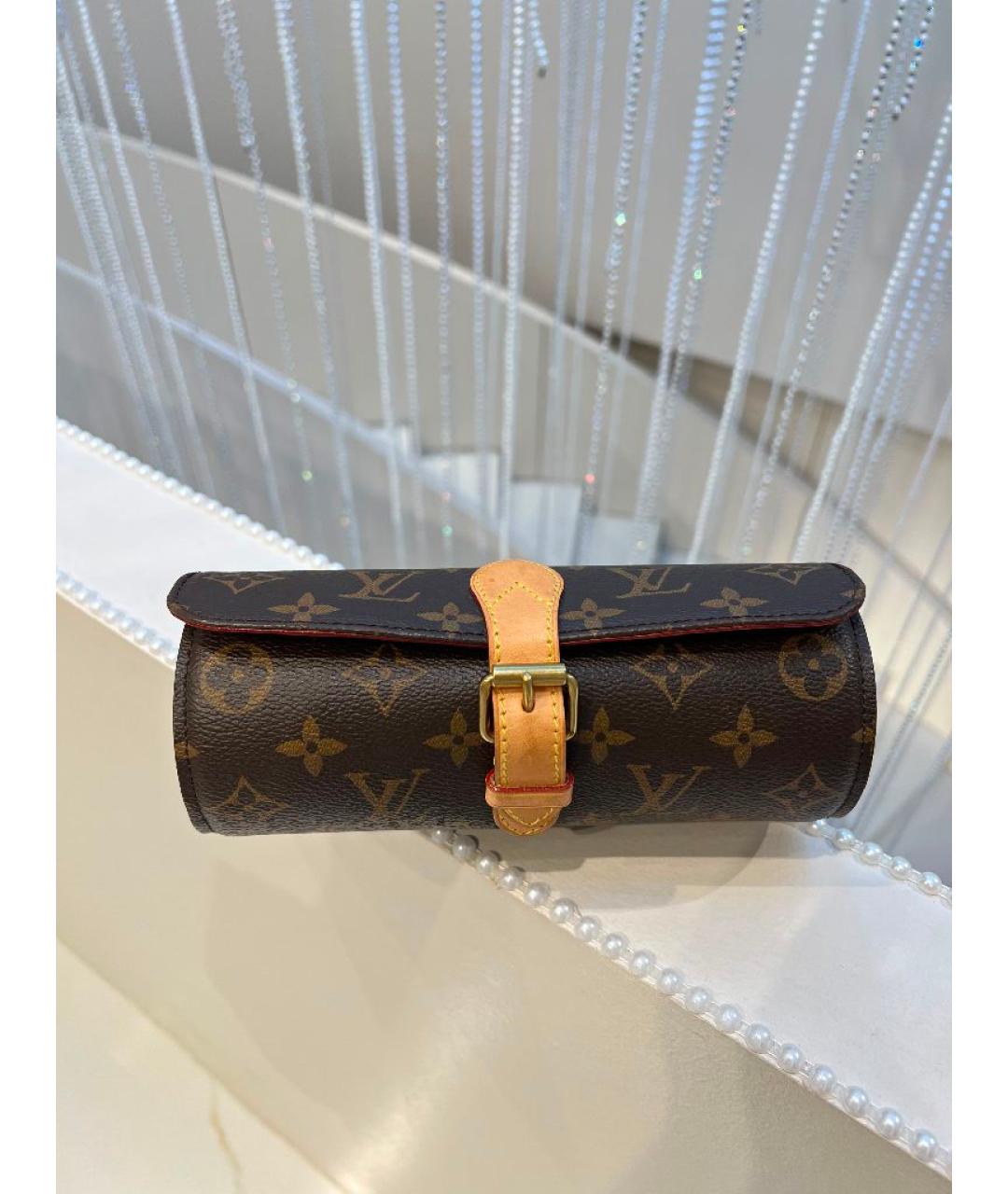 LOUIS VUITTON Коричневый брелок, фото 9