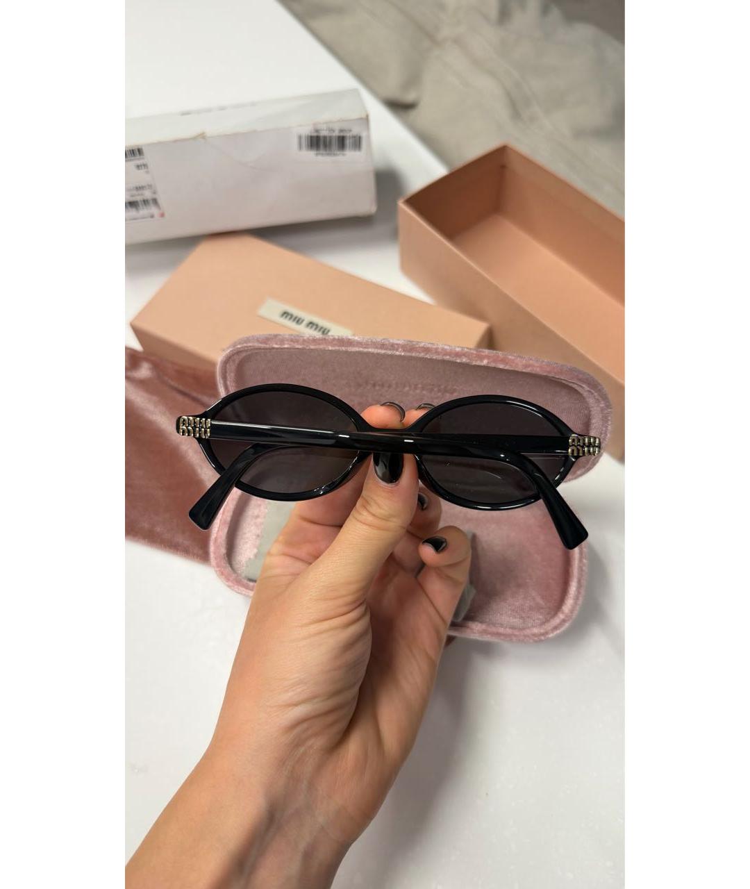 MIU MIU Черные пластиковые солнцезащитные очки, фото 3
