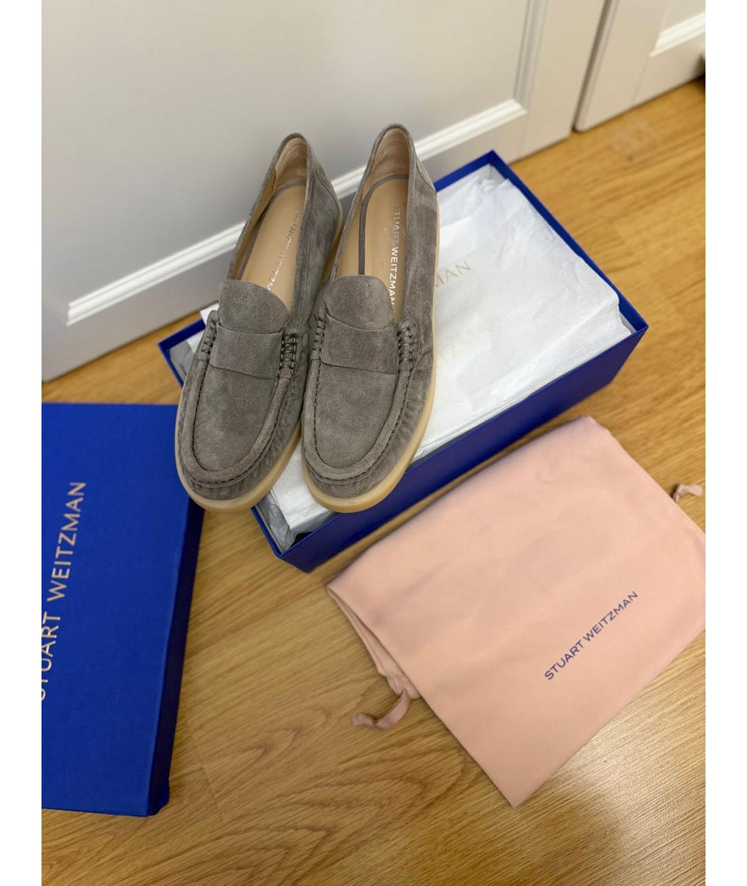 STUART WEITZMAN Антрацитовые замшевые лоферы, фото 5