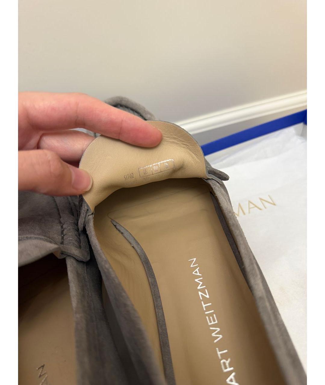 STUART WEITZMAN Антрацитовые замшевые лоферы, фото 6