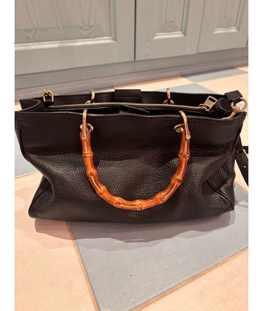 GUCCI Черная кожаная сумка с короткими ручками, фото 3