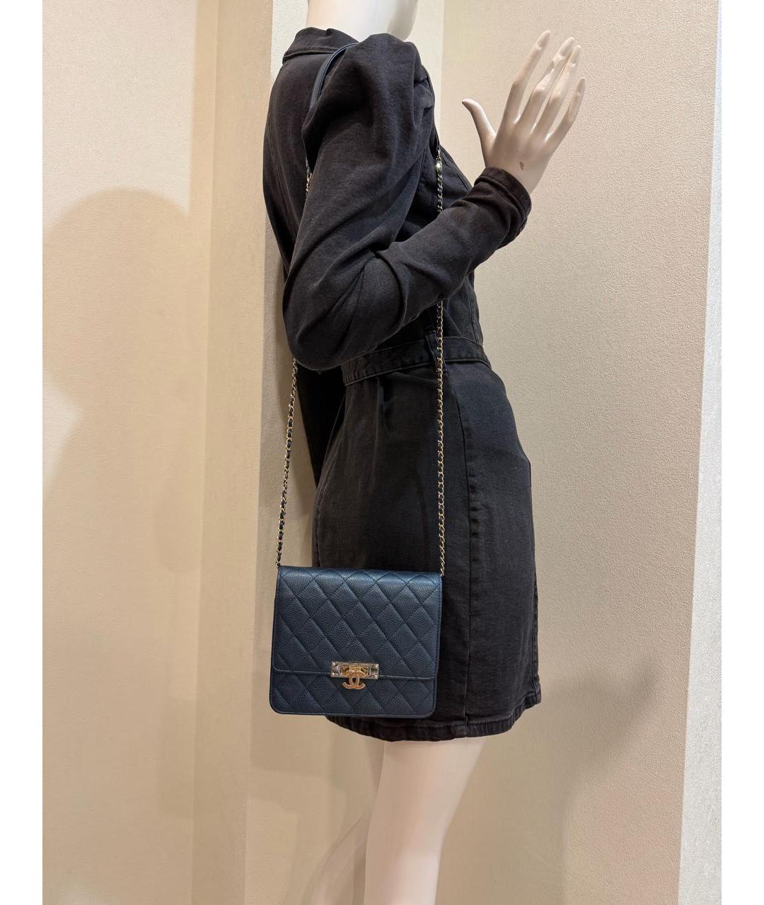 CHANEL Темно-синяя кожаная сумка через плечо, фото 4