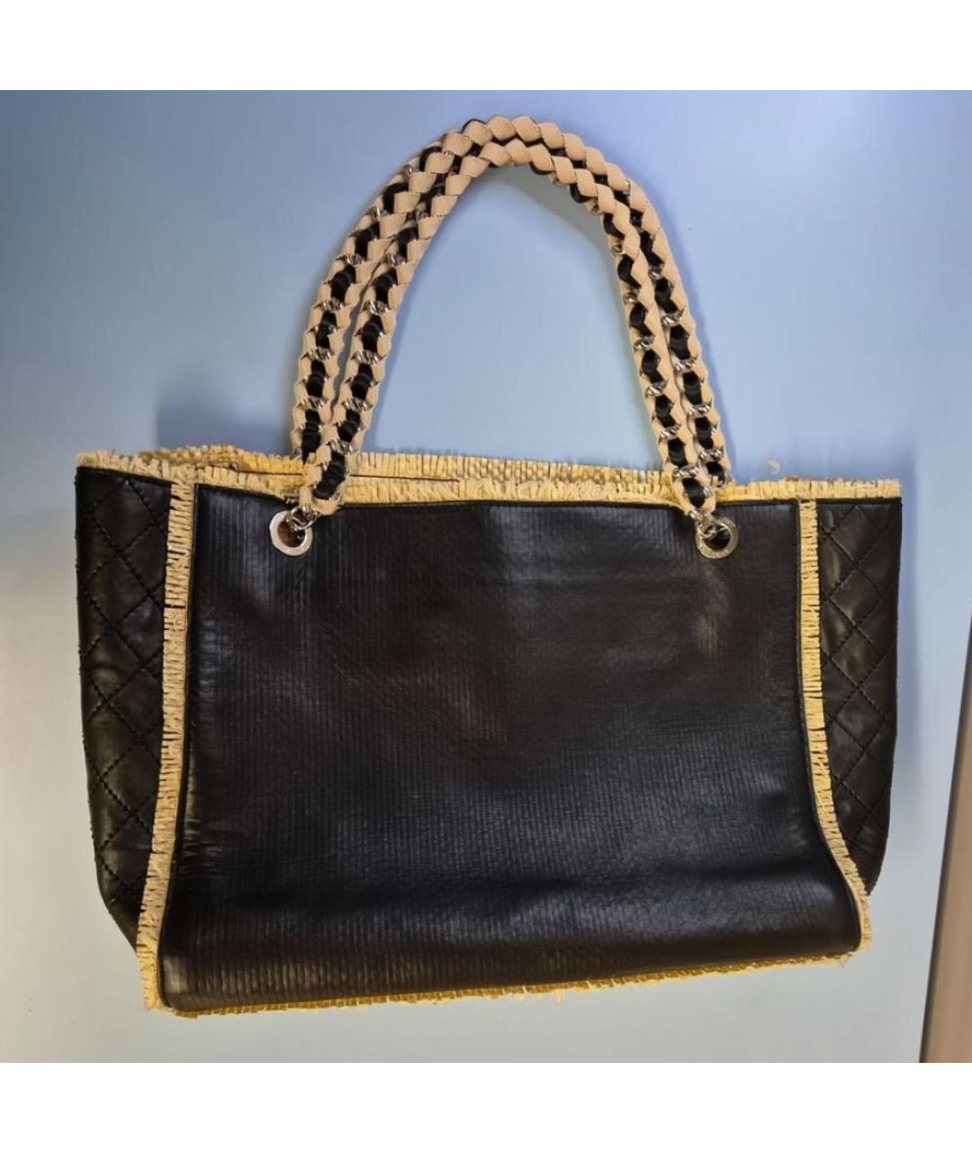 CHANEL Черная сумка с короткими ручками из канвы, фото 2