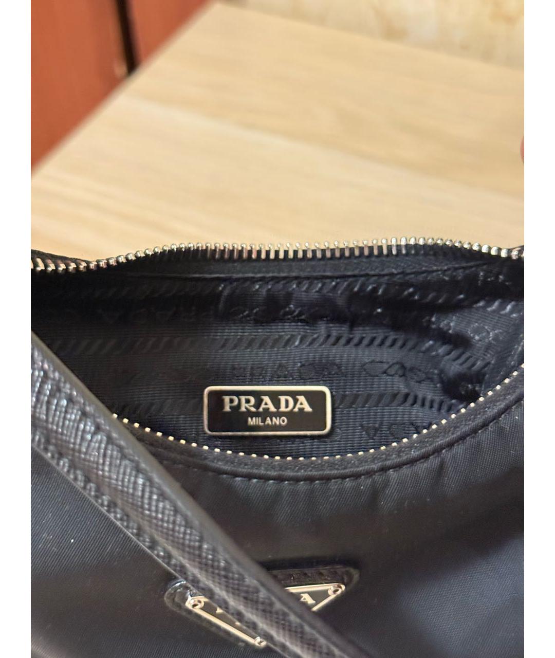 PRADA Черная нейлоновая сумка с короткими ручками, фото 3