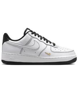 NIKE Кроссовки