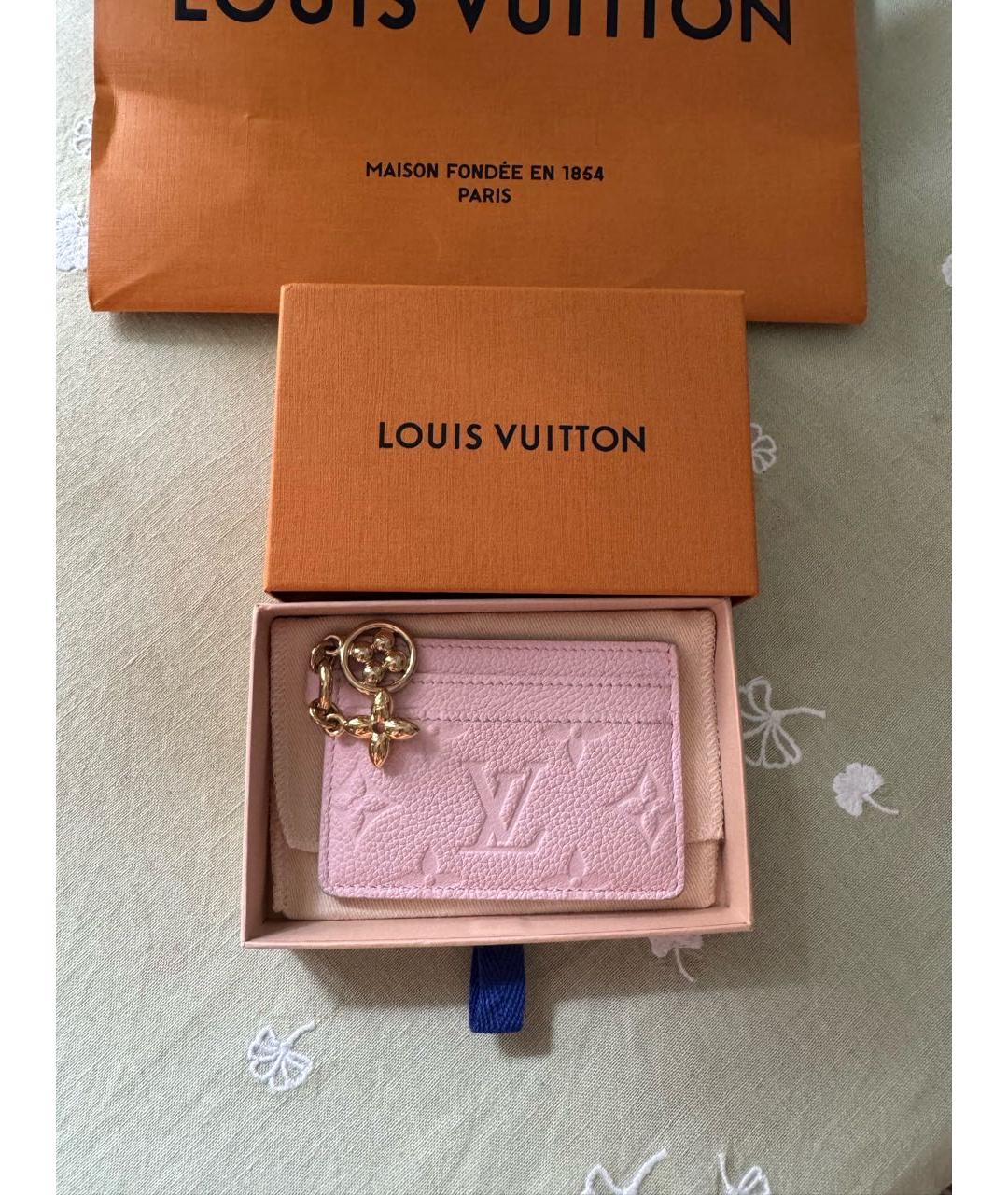 LOUIS VUITTON Розовый кожаный кардхолдер, фото 3