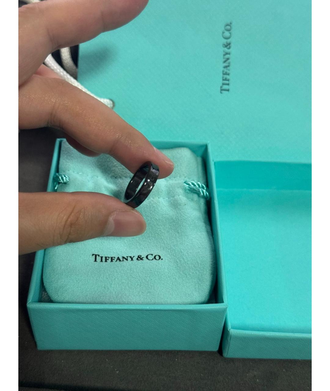 TIFFANY&CO Черное металлическое кольцо, фото 2