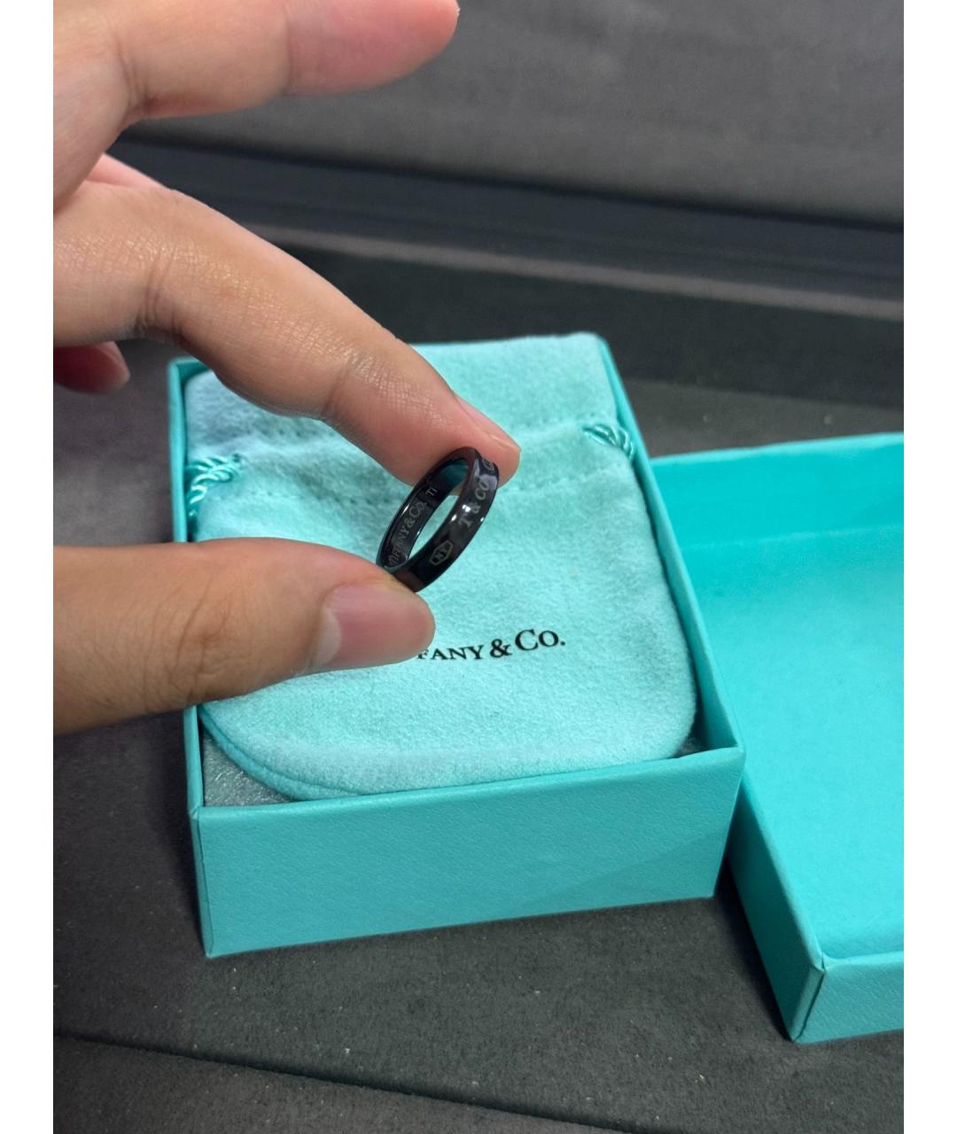 TIFFANY&CO Черное металлическое кольцо, фото 2