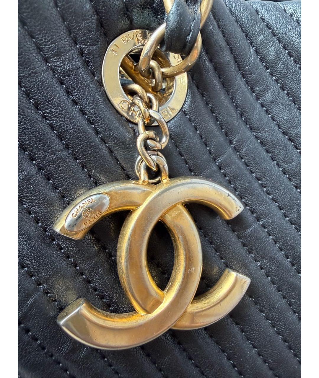 CHANEL Черная кожаная сумка тоут, фото 7