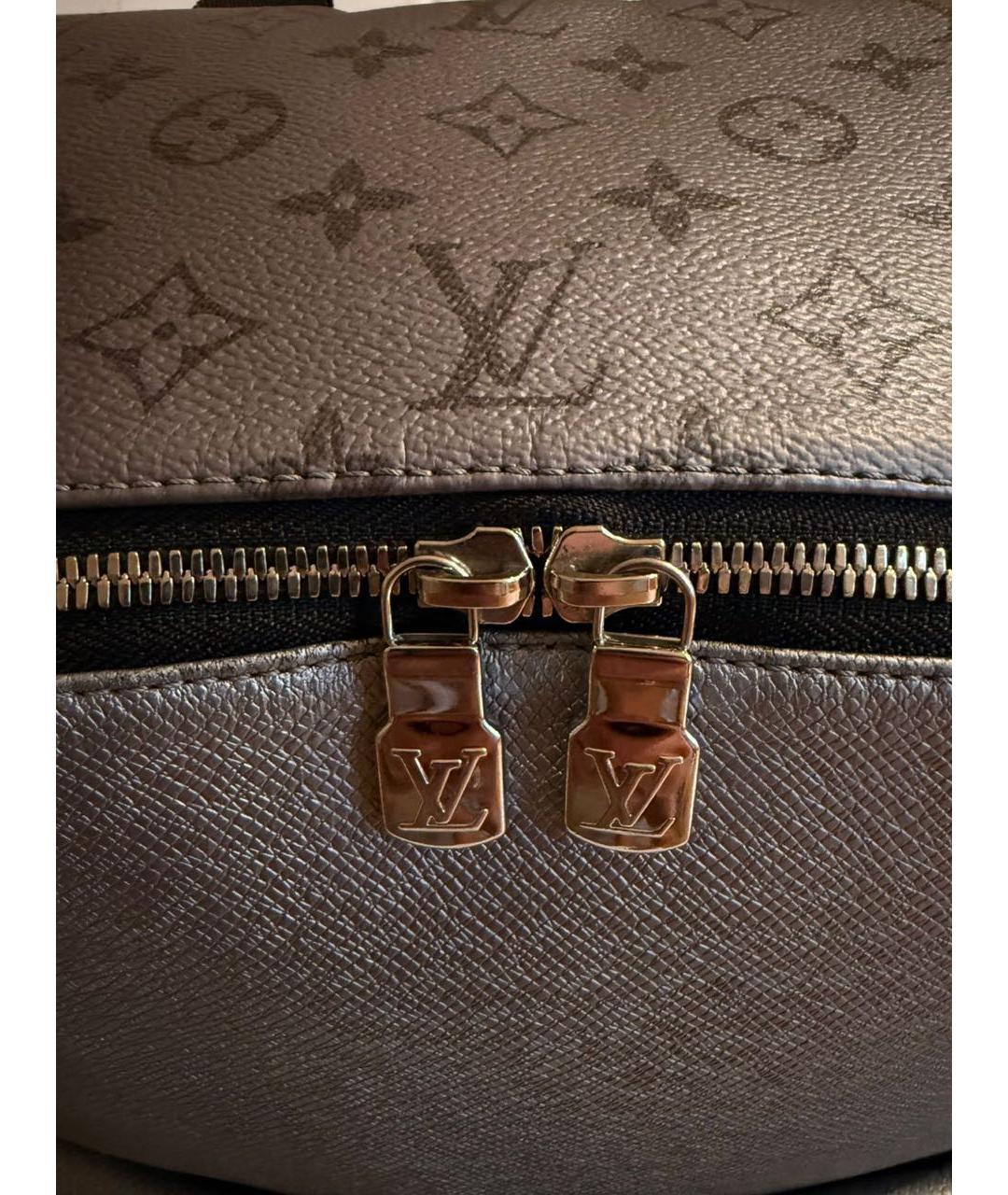 LOUIS VUITTON Серебряный кожаный рюкзак, фото 5