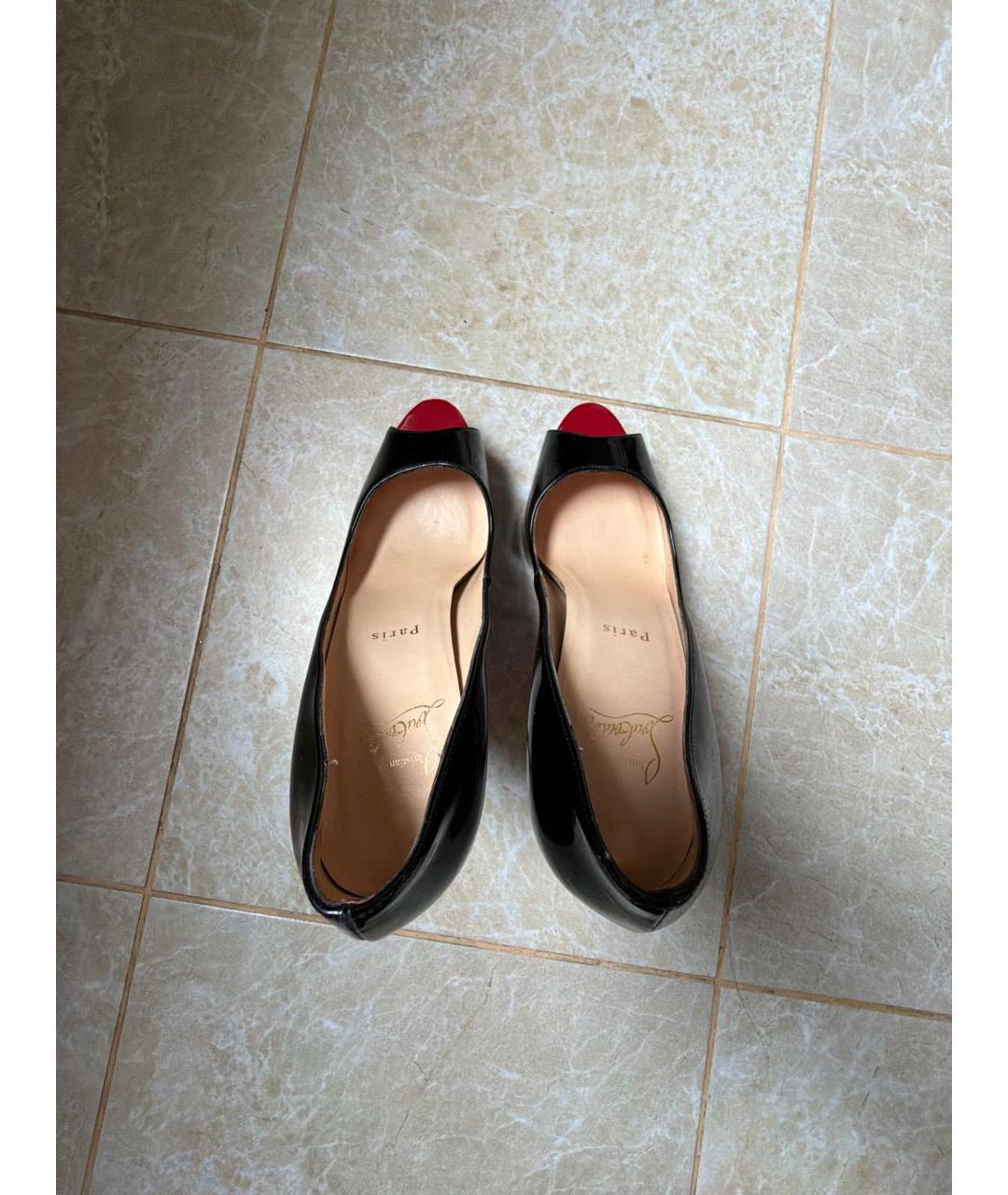 CHRISTIAN LOUBOUTIN Черные туфли из лакированной кожи, фото 3