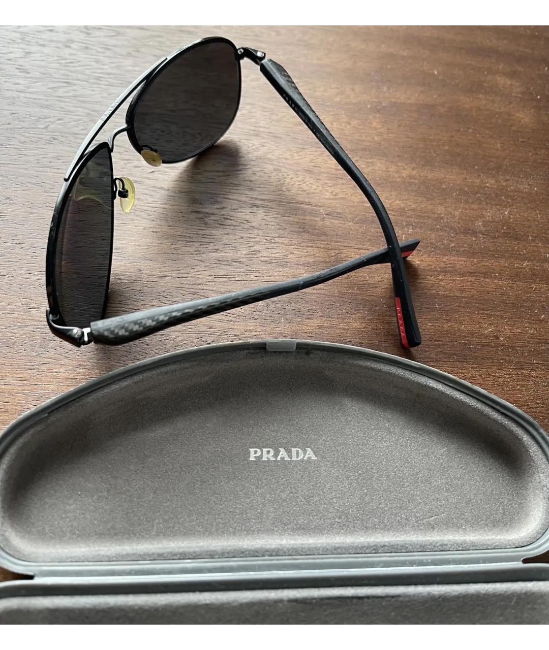 PRADA Черные пластиковые солнцезащитные очки, фото 3