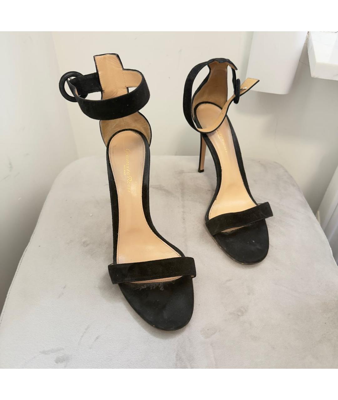 GIANVITO ROSSI Черные замшевые босоножки, фото 2