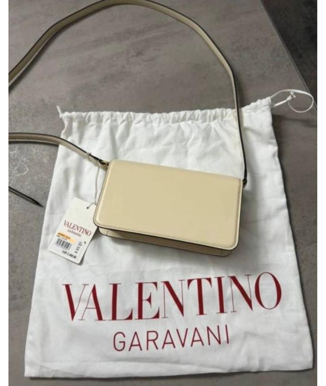 VALENTINO Бежевая кожаная сумка через плечо, фото 3